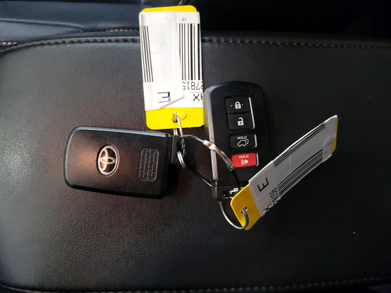 2015 Toyota RAV4 Limited - Photo 24