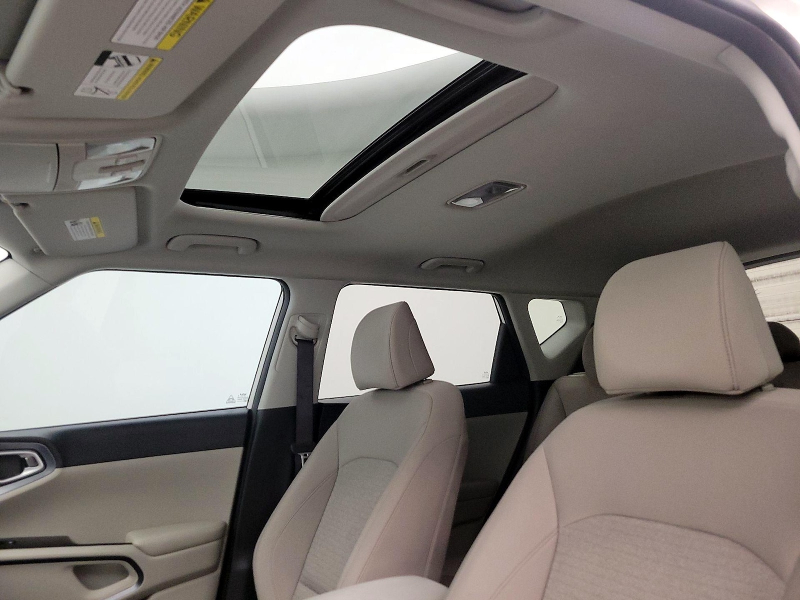 Sunroof(s) & Overhead Airbags