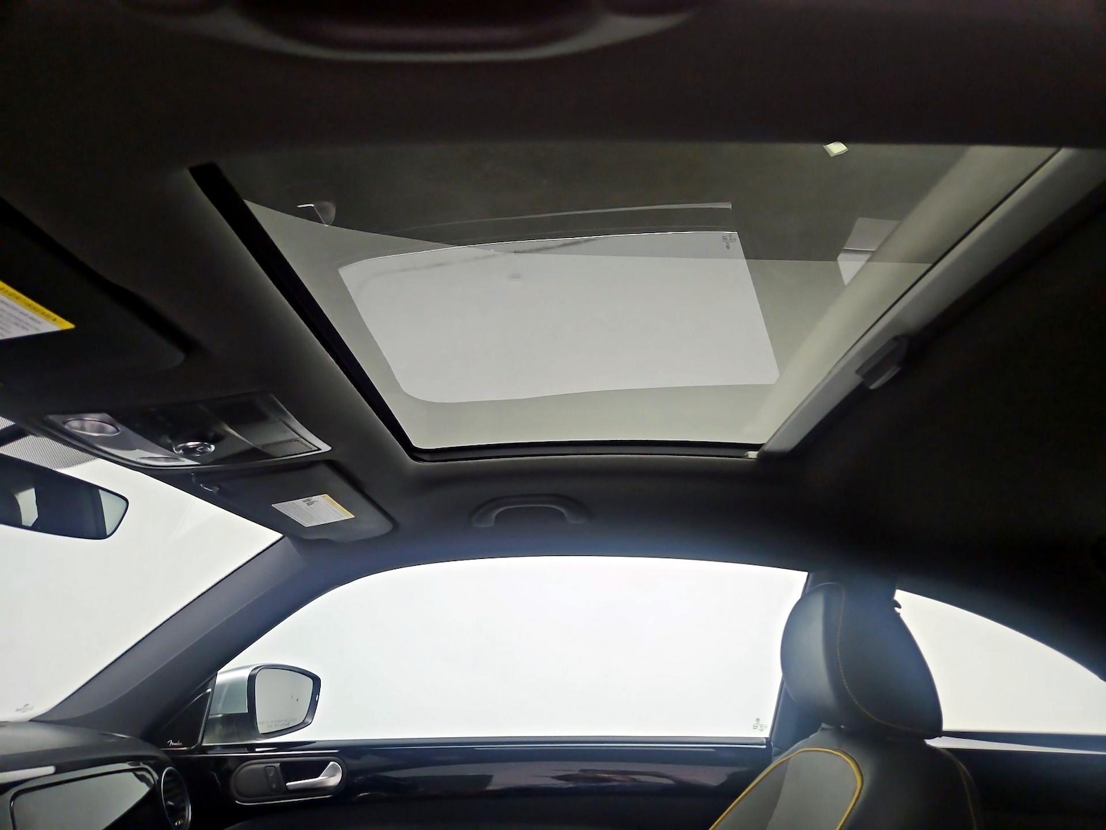 Sunroof(s) & Overhead Airbags