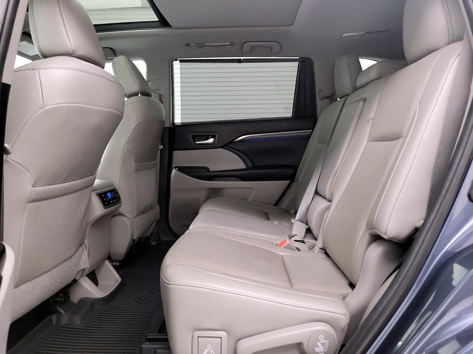 Rear Air Conditioning