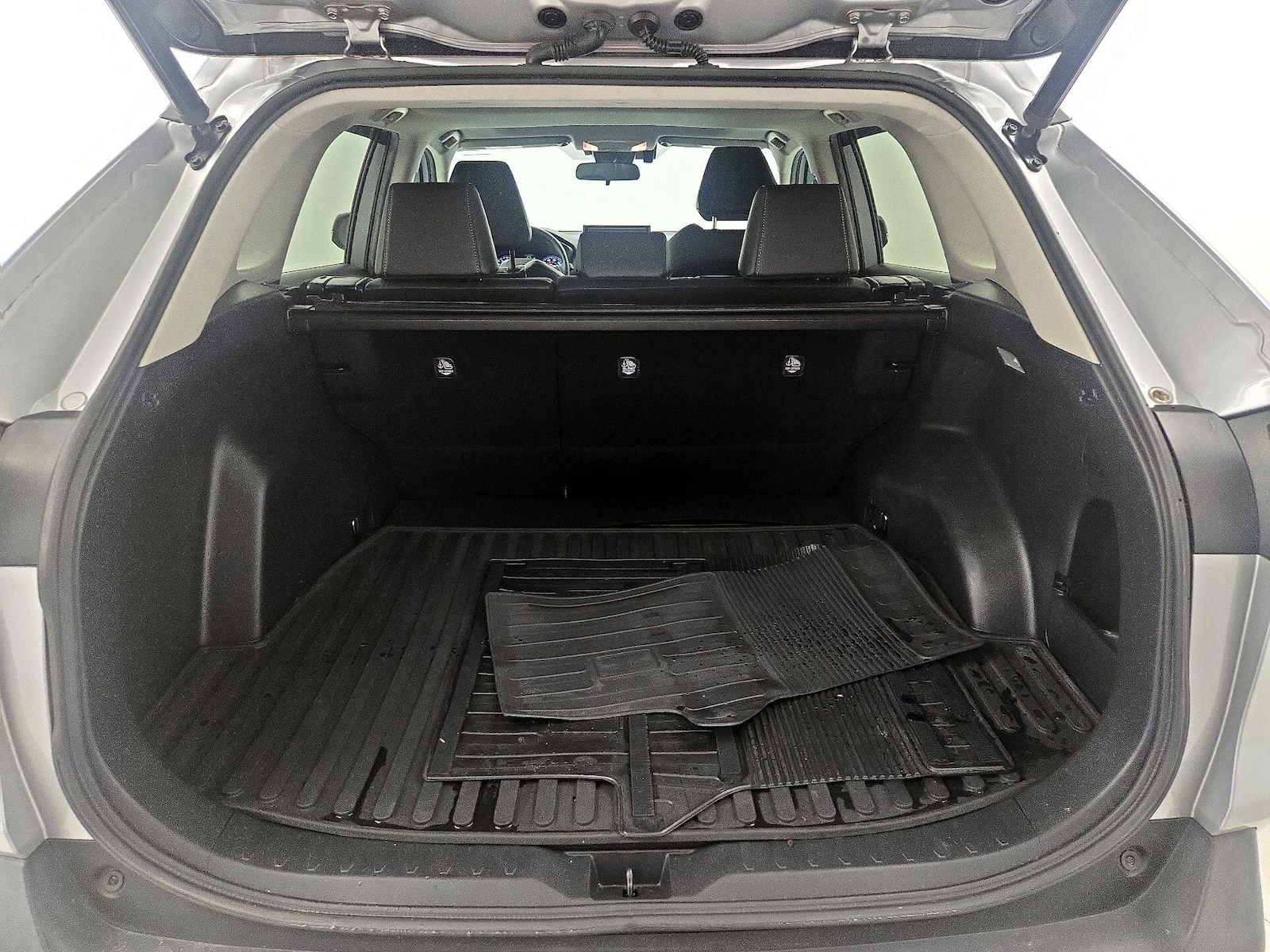2021 Toyota RAV4 XLE Premium - Photo 22