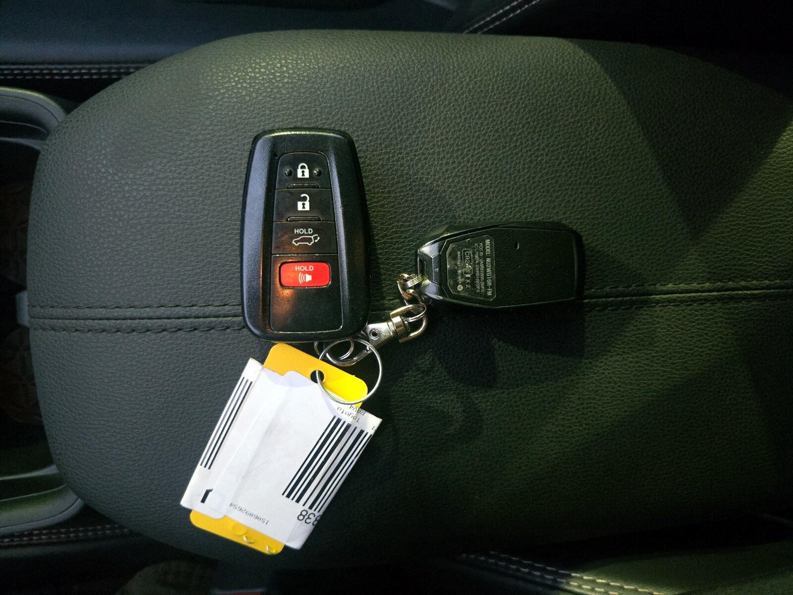 2021 Toyota RAV4 XLE Premium - Photo 24