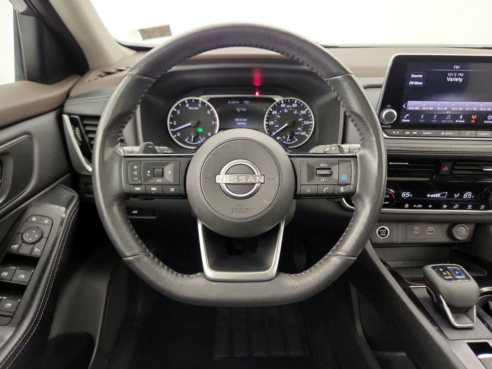2022 Nissan Rogue SV - Photo 11