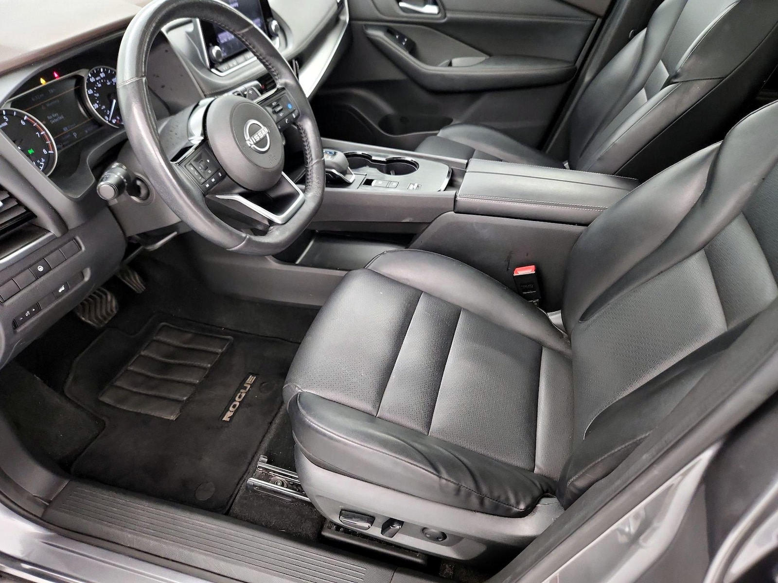 2022 Nissan Rogue SV - Photo 12