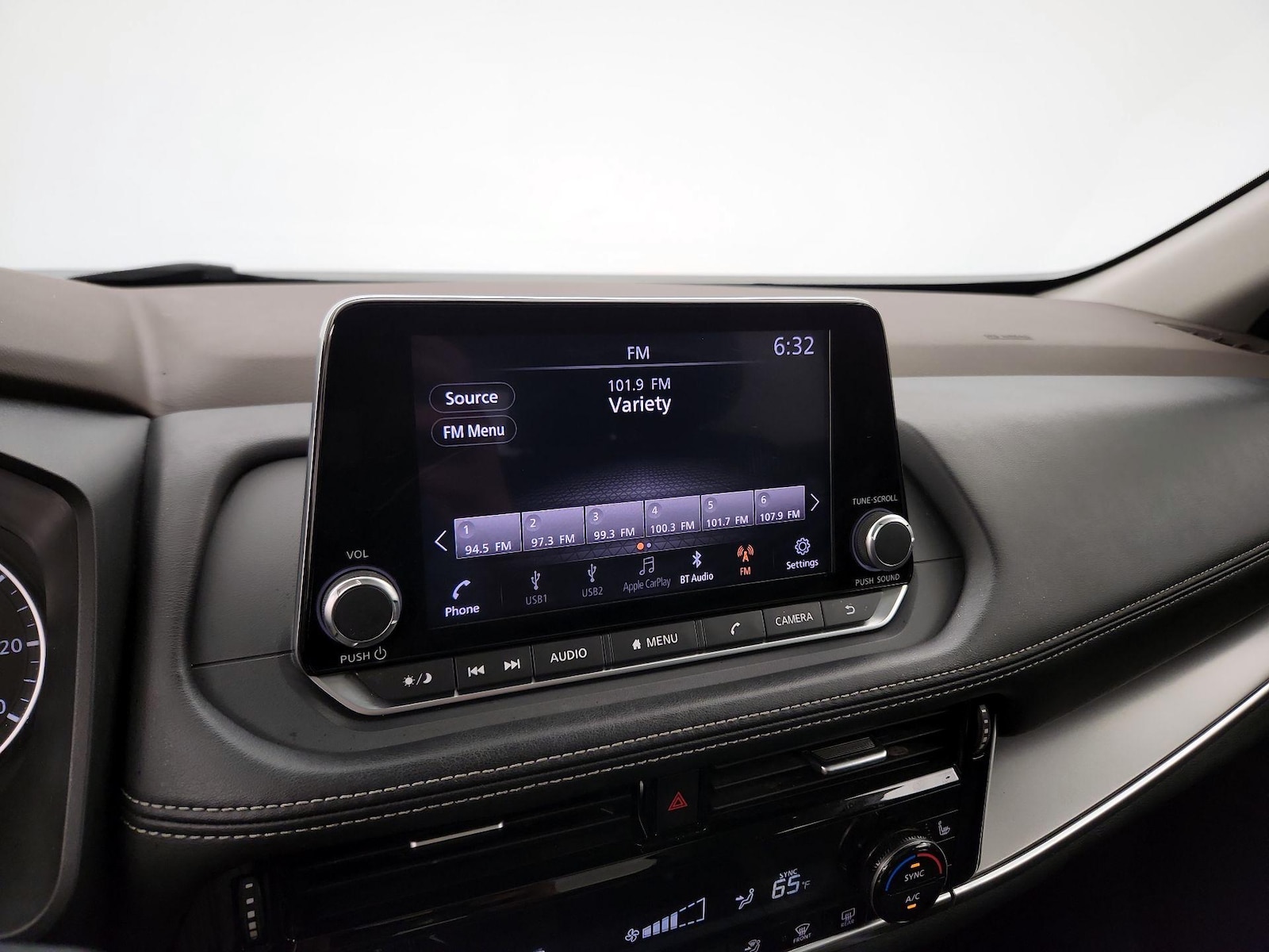 2022 Nissan Rogue SV - Photo 16