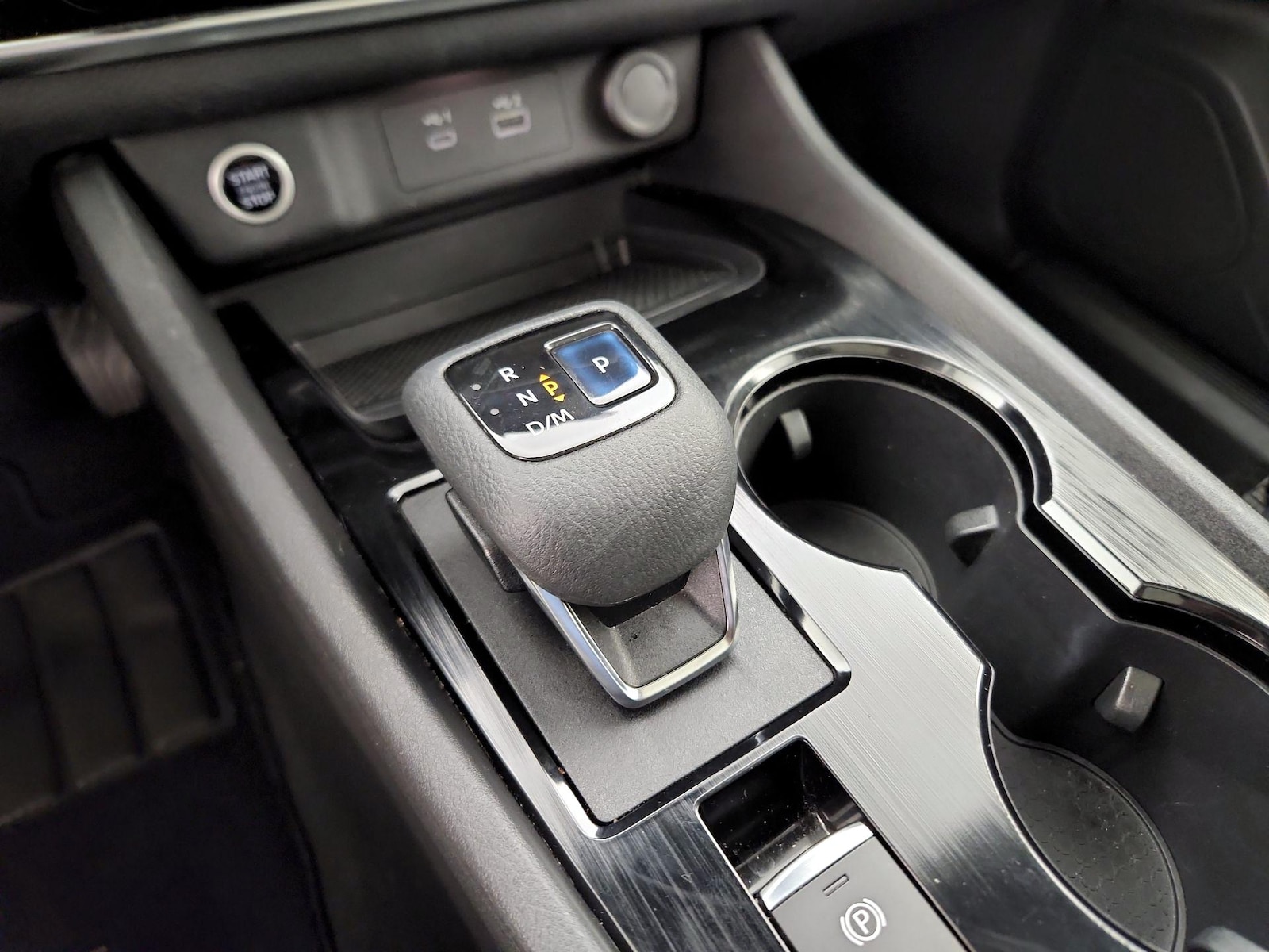 2022 Nissan Rogue SV - Photo 18