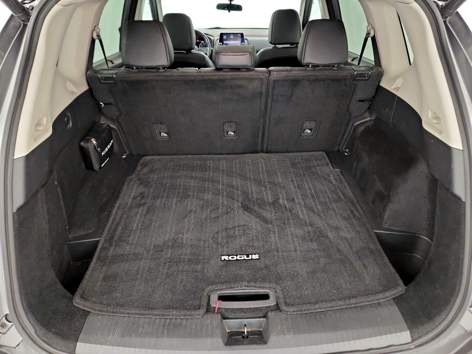2022 Nissan Rogue SV - Photo 22