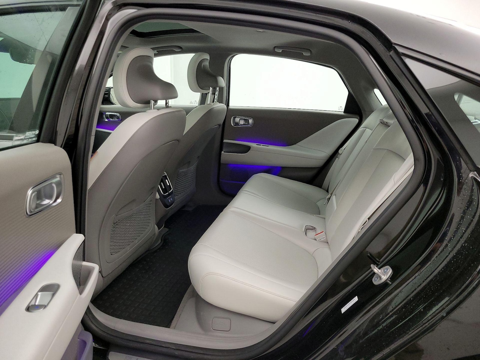 2023 Hyundai IONIQ 6 Limited - Photo 22