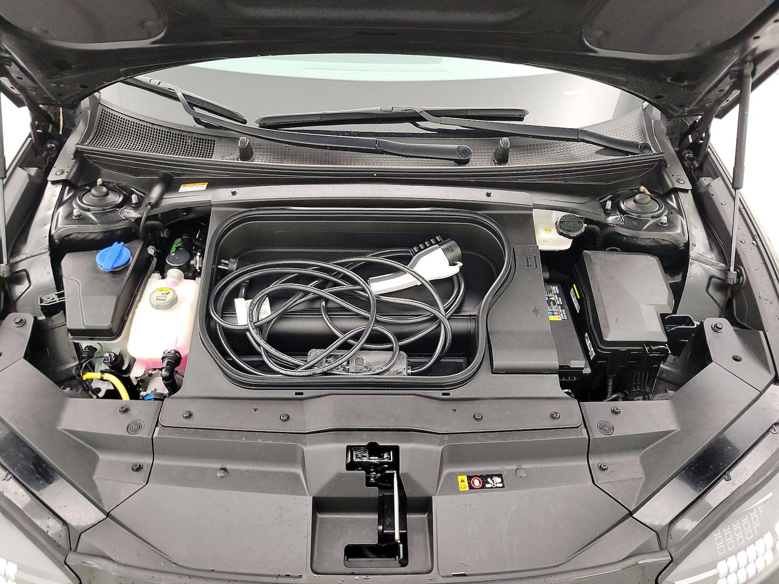 2023 Hyundai IONIQ 6 Limited - Photo 24