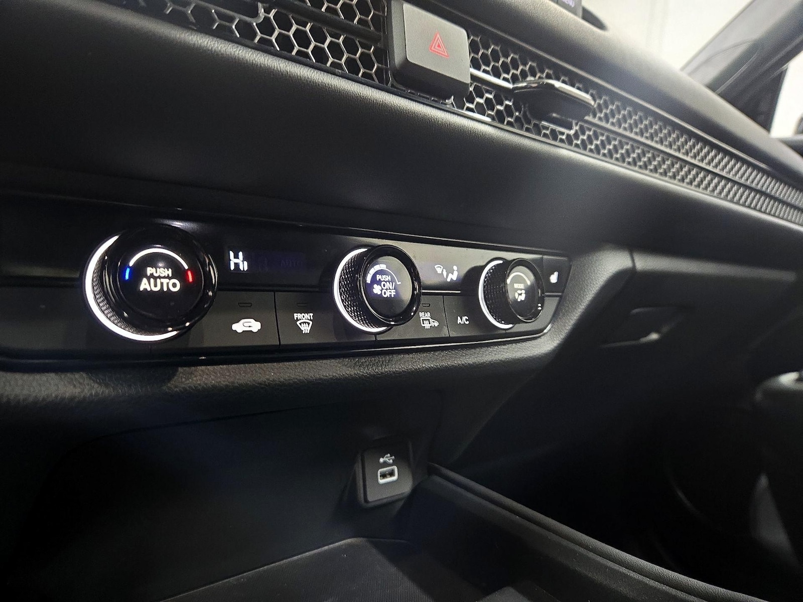 2024 Honda HR-V Sport - Photo 17