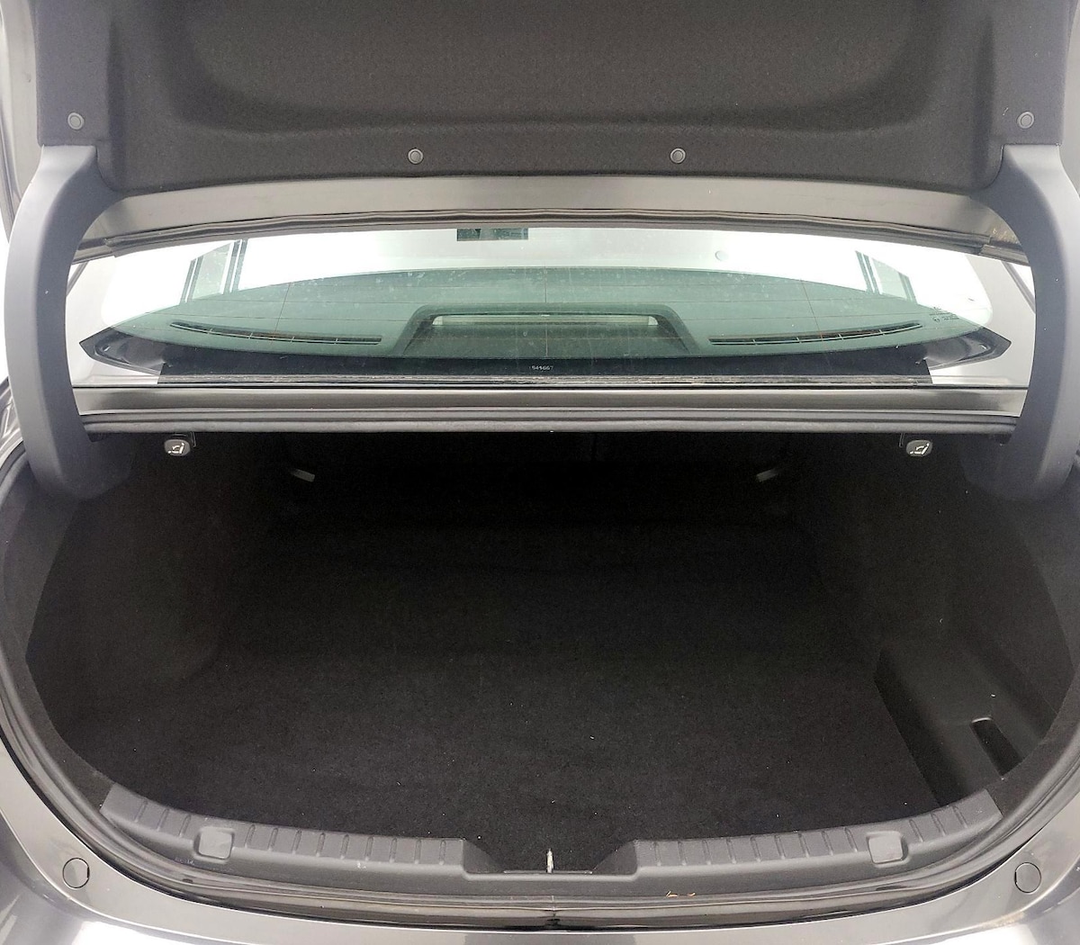 Trunk/Cargo (Seats Up)