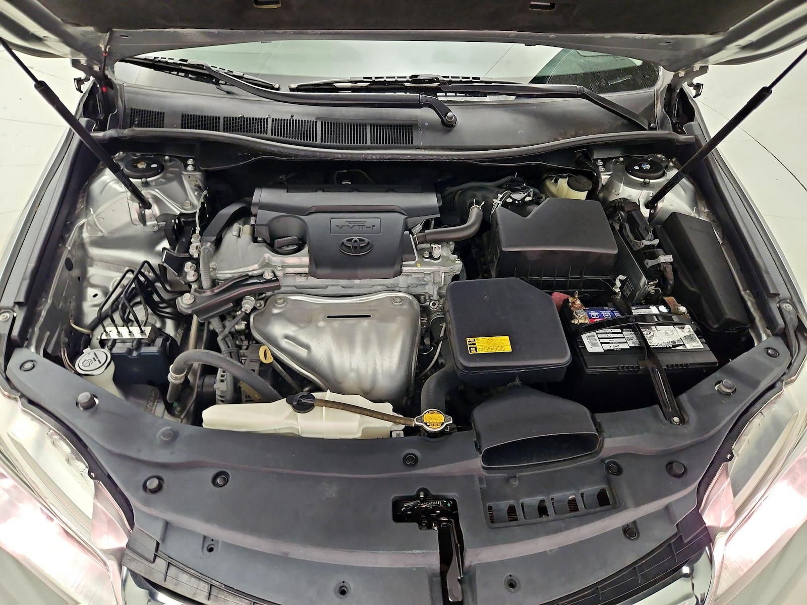 2015 Toyota Camry LE - Photo 20
