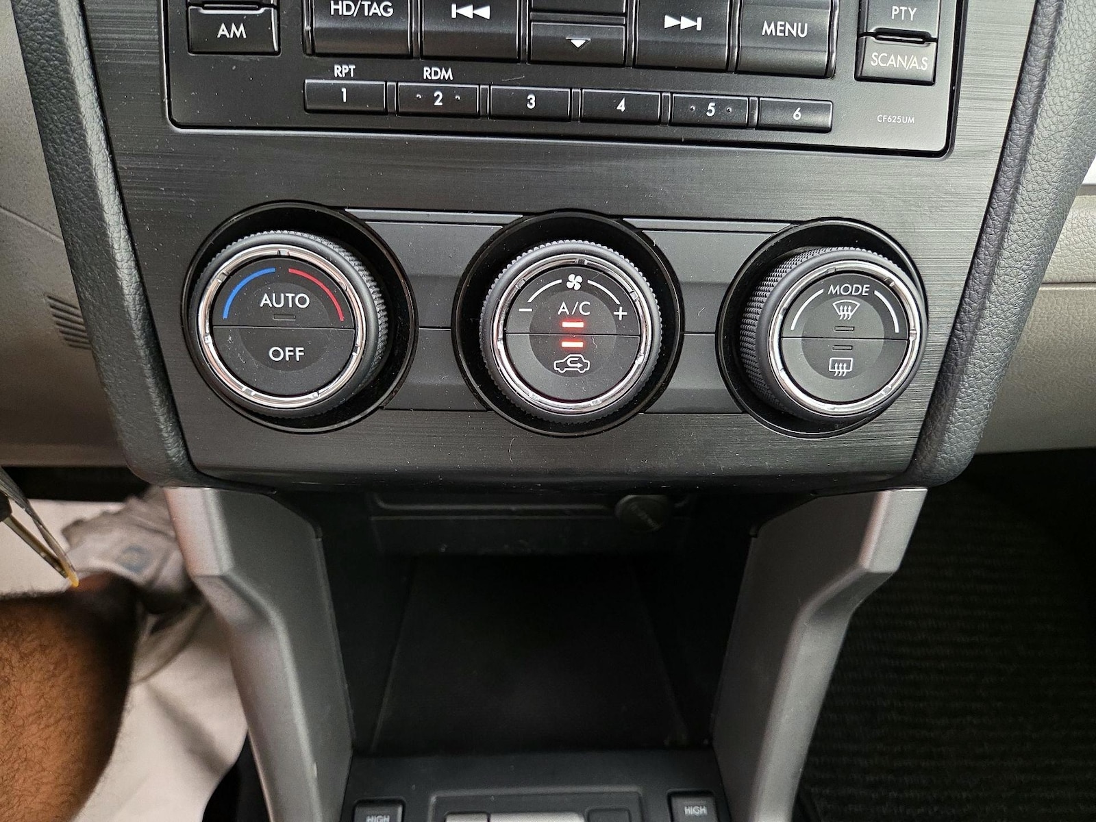 2015 Subaru Forester i Limited - Photo 17