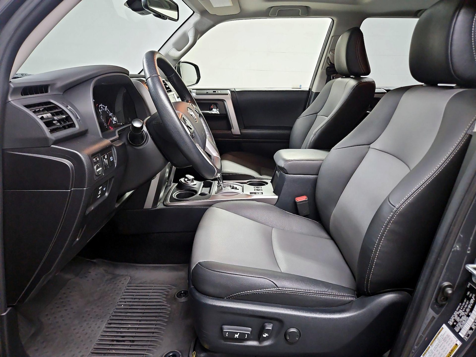 2024 Toyota 4Runner SR5 Premium - Photo 12