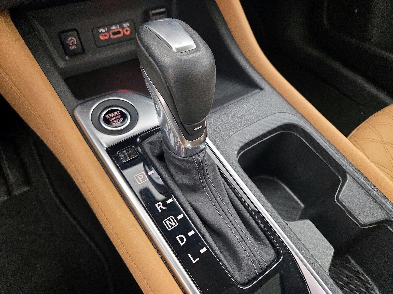 2024 Nissan Sentra SV - Photo 18