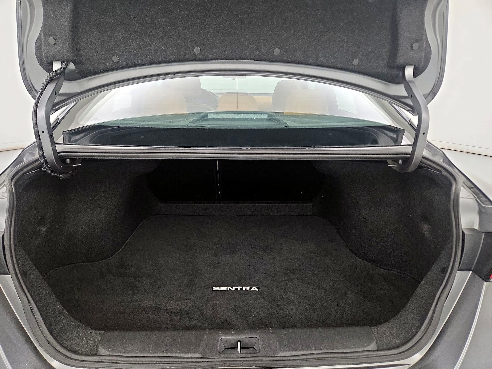 2024 Nissan Sentra SV - Photo 22