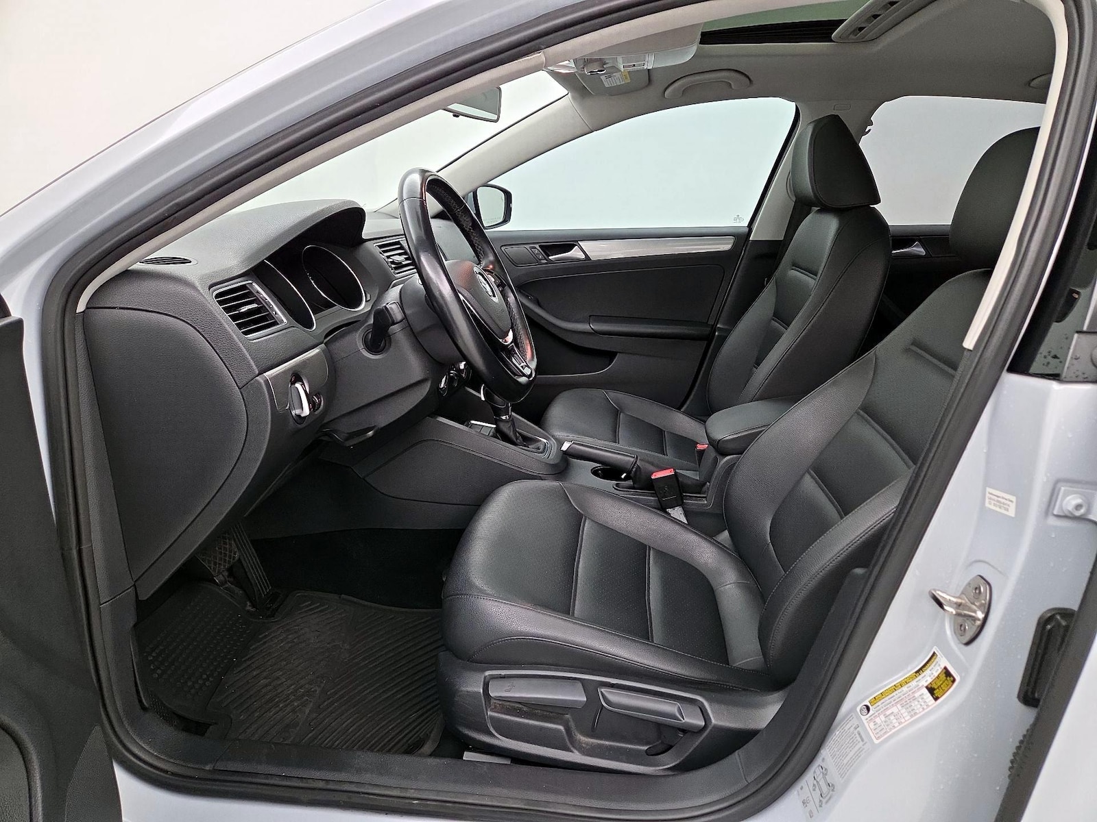 2017 Volkswagen Jetta SE - Photo 12