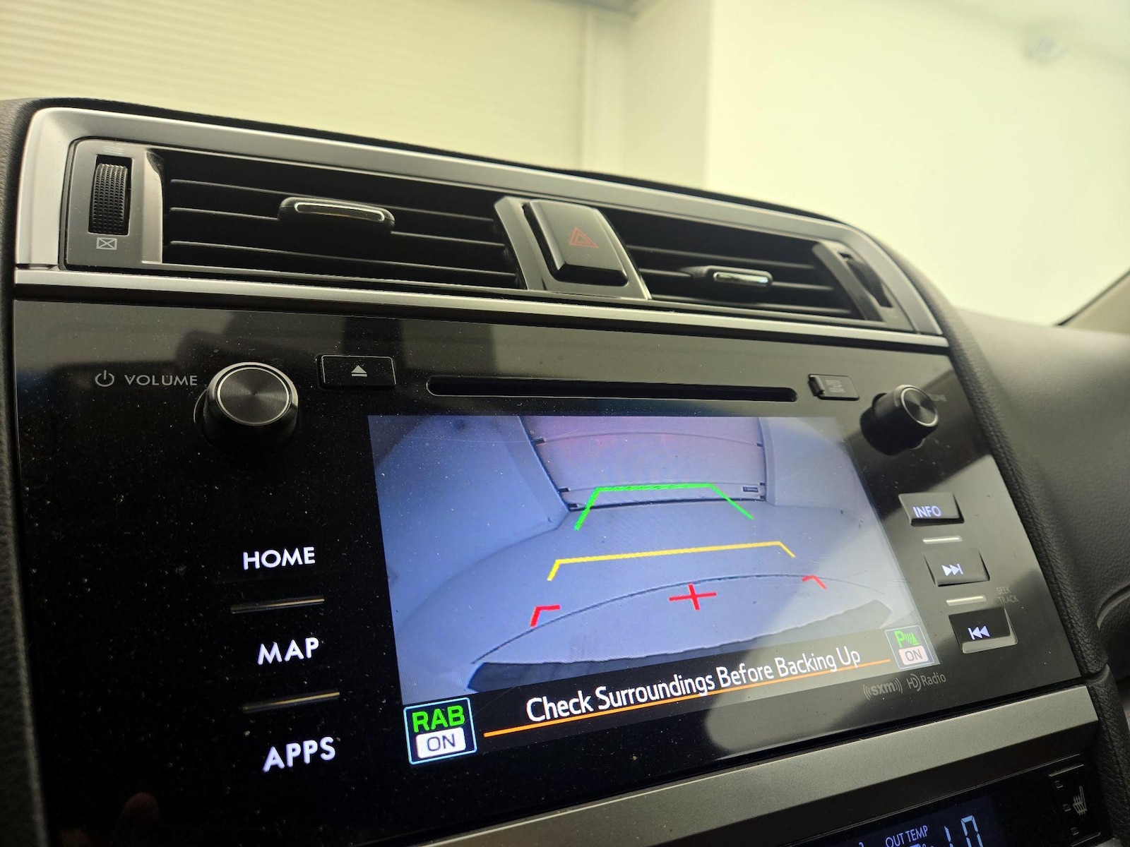 2017 Subaru Outback Touring - Photo 16