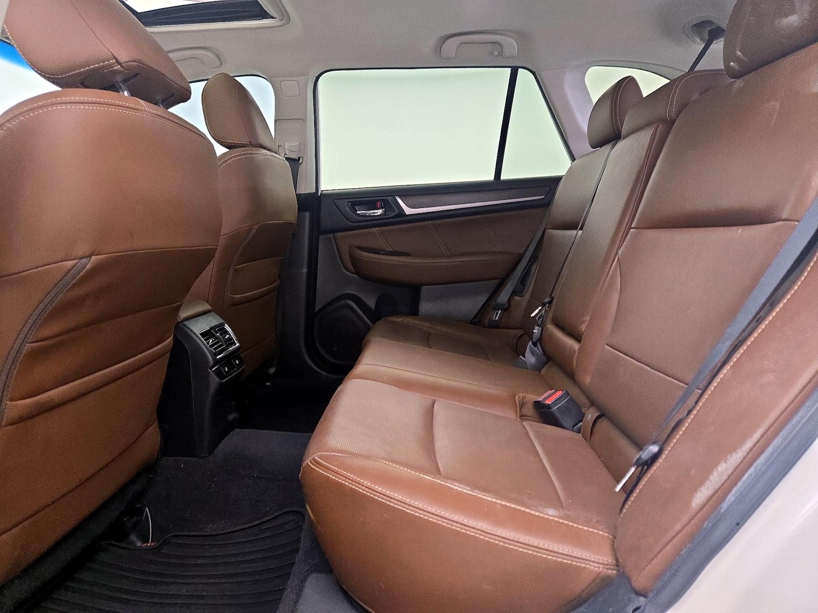 2017 Subaru Outback Touring - Photo 22