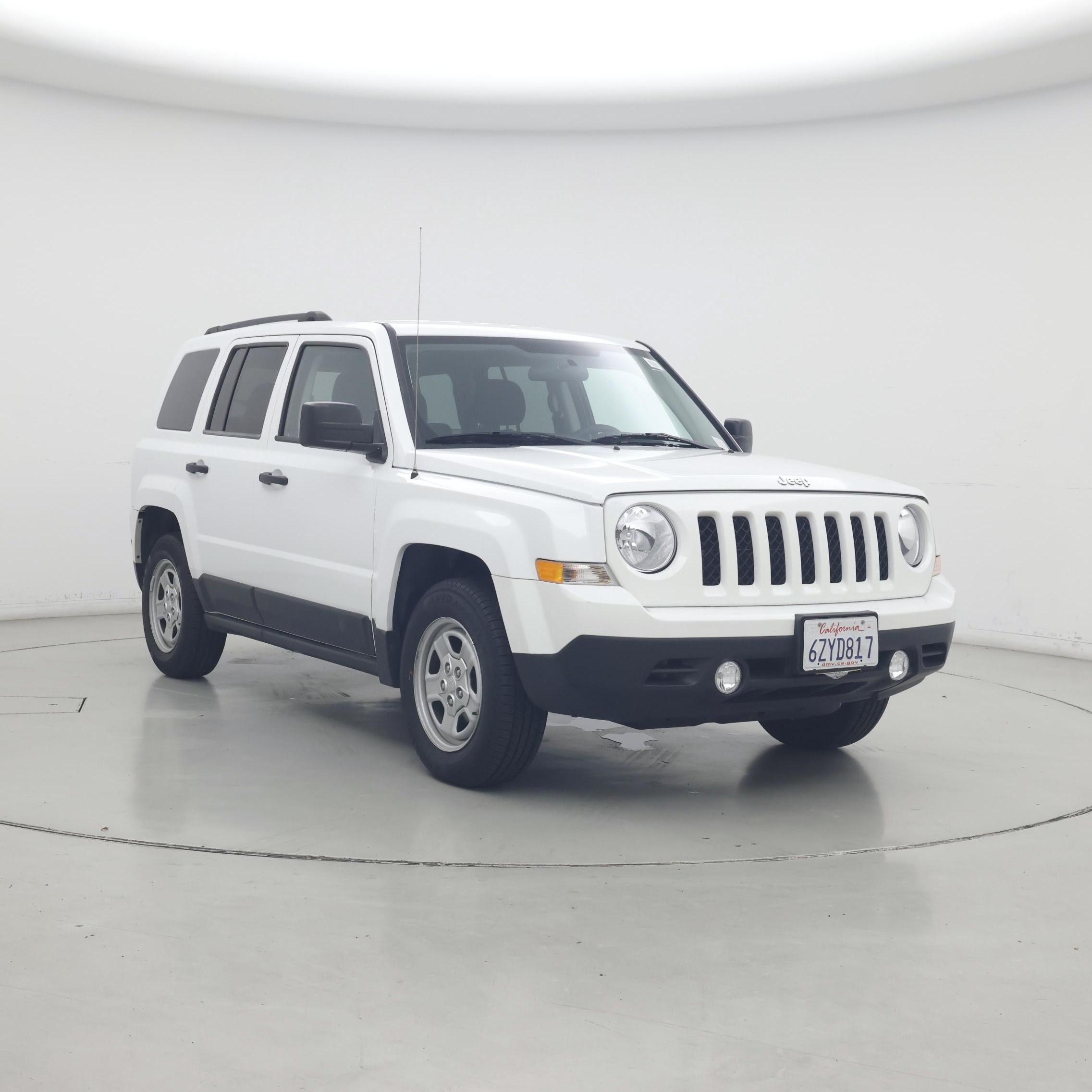 White 2014 Jeep Patriot SUV / Crossover Front-Wheel Drive Automatic