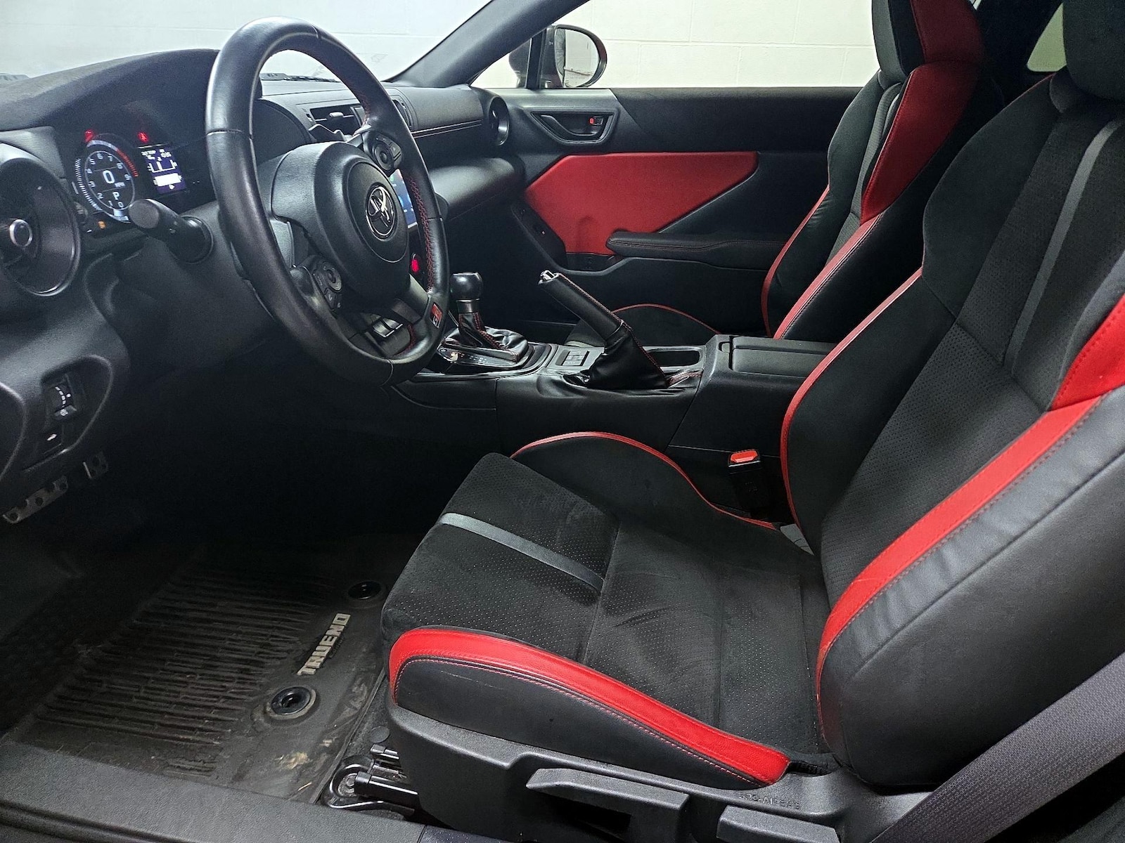 2024 Toyota GR86 Trueno Edition - Photo 12
