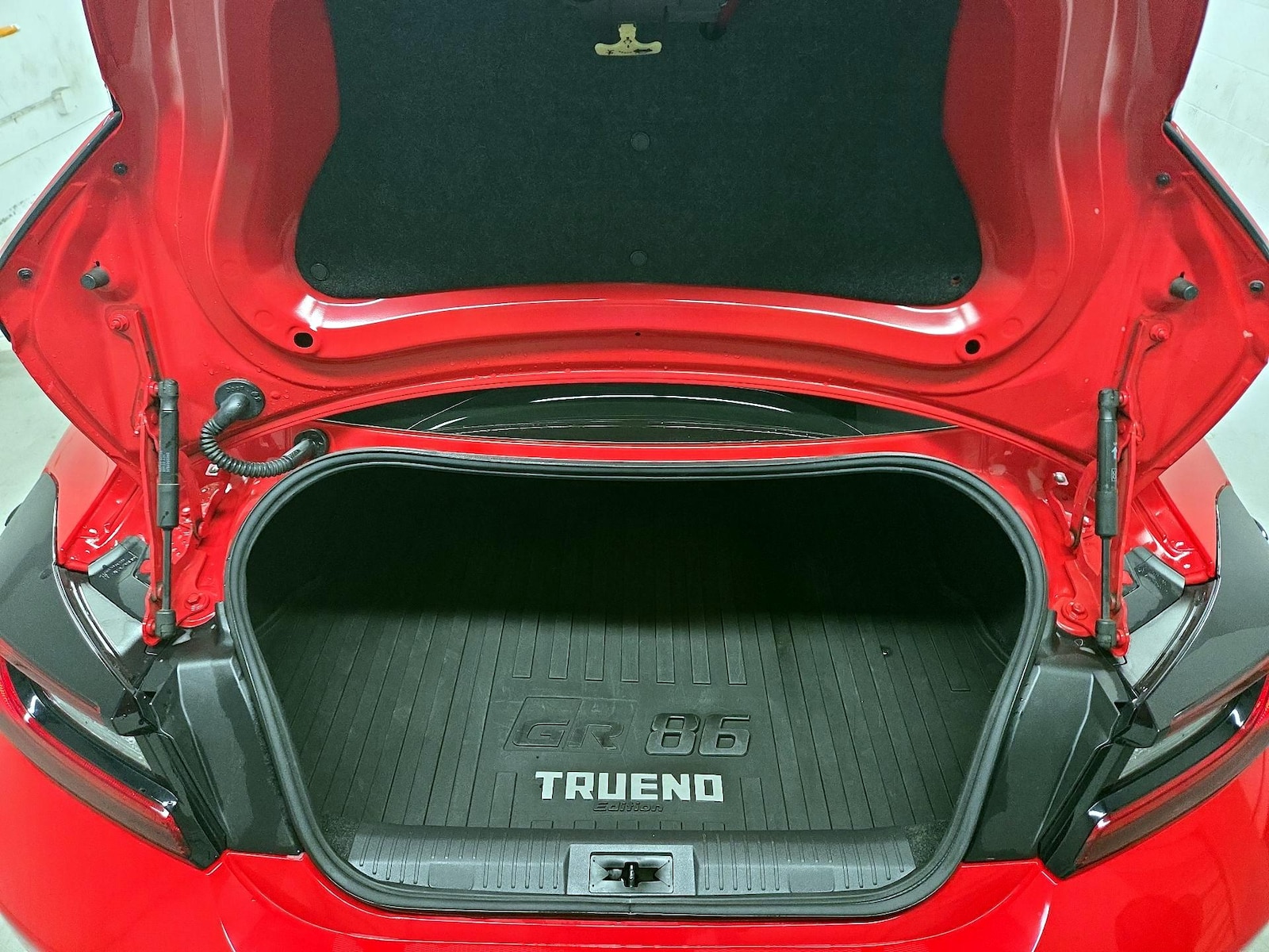 2024 Toyota GR86 Trueno Edition - Photo 21