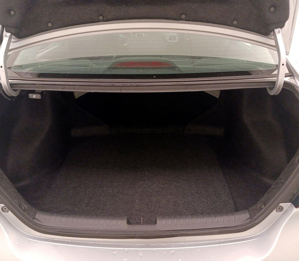 Trunk/Cargo (Seats Up)