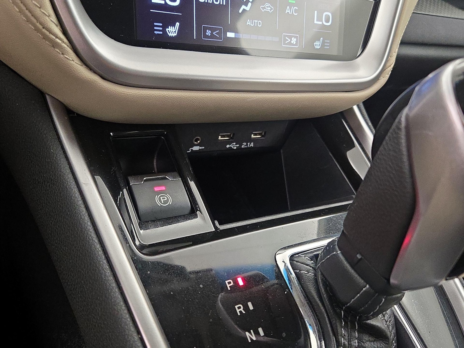 2021 Subaru Outback Premium - Photo 19