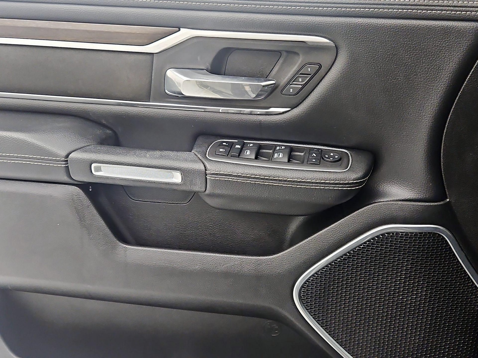 2022 RAM Ram 1500 Pickup Laramie - Photo 13