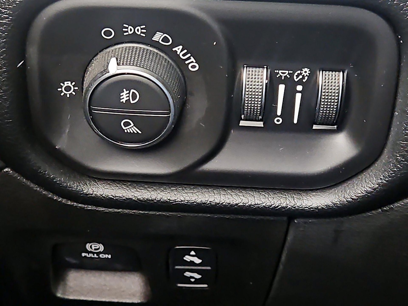 2022 RAM Ram 1500 Pickup Laramie - Photo 14