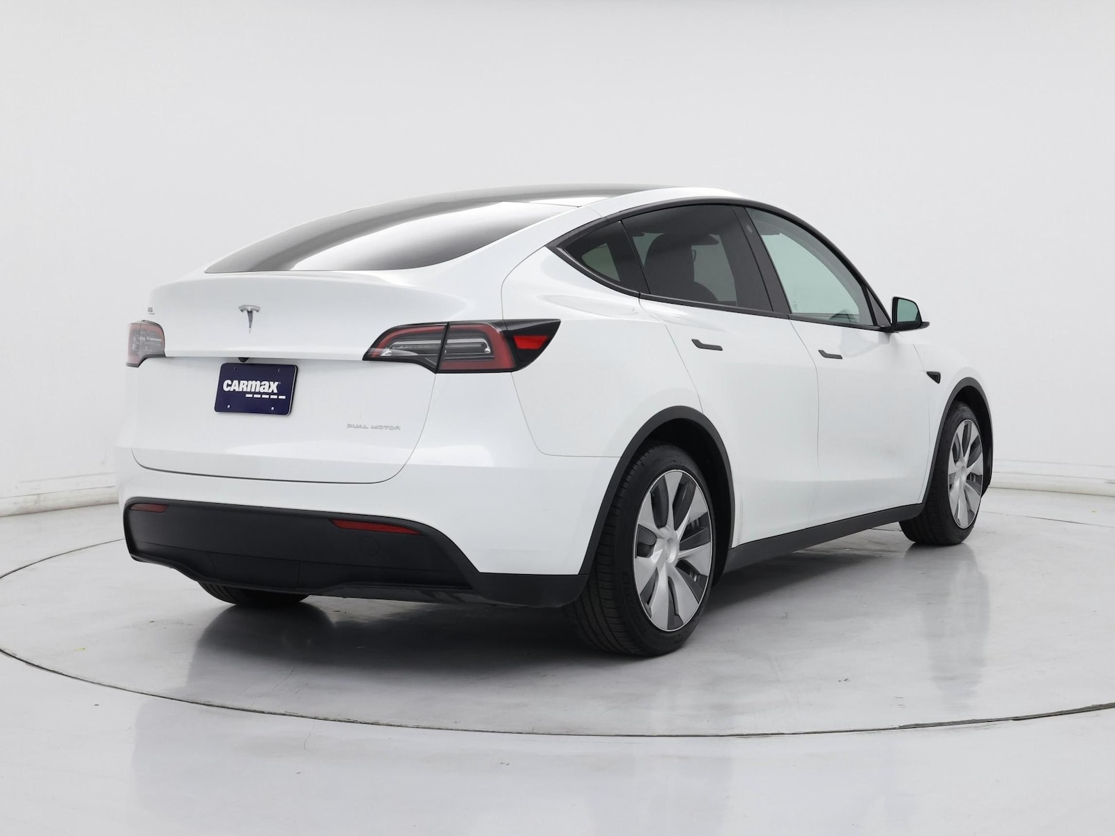 2023 Tesla Model Y Long Range - Photo 9