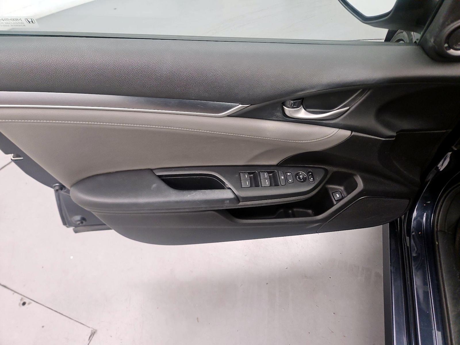 2016 Honda Civic EX-L - Photo 13