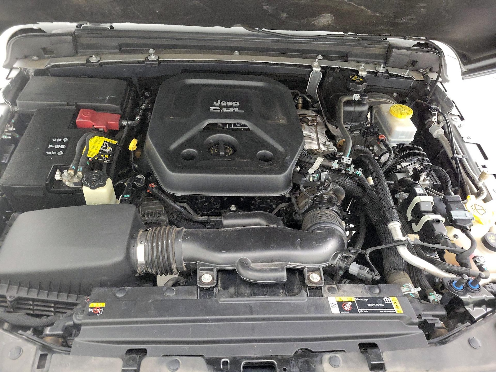 2023 Jeep Wrangler 4-Door Sport S - Photo 23