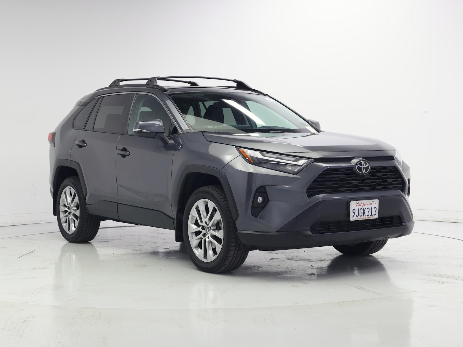 2023 Toyota RAV4 XLE Premium - Photo 2