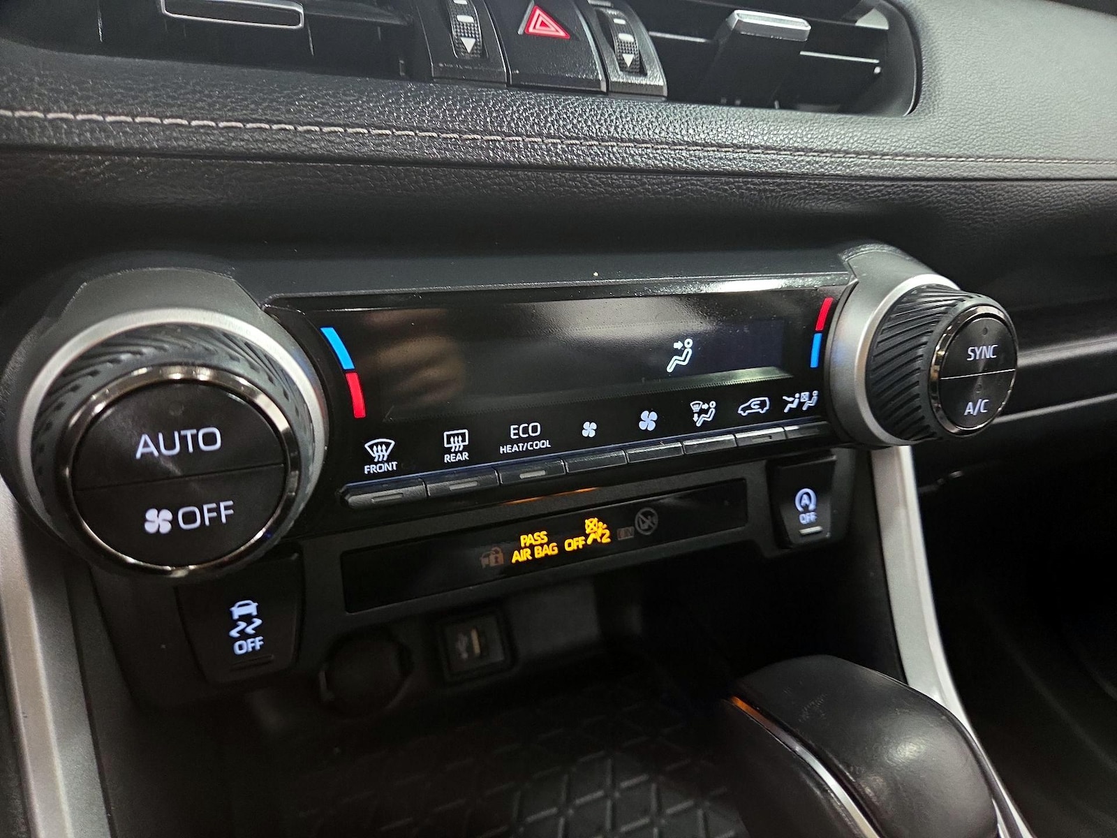 2023 Toyota RAV4 XLE Premium - Photo 15