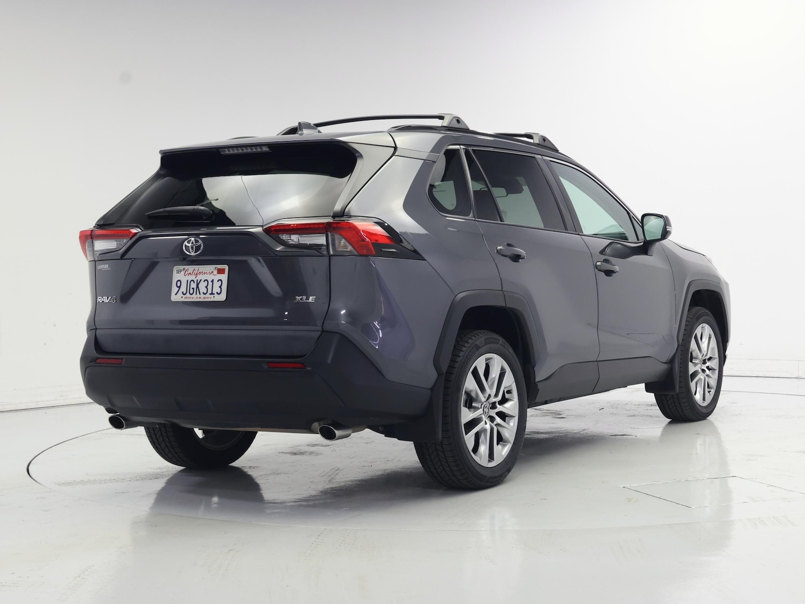 2023 Toyota RAV4 XLE Premium - Photo 9