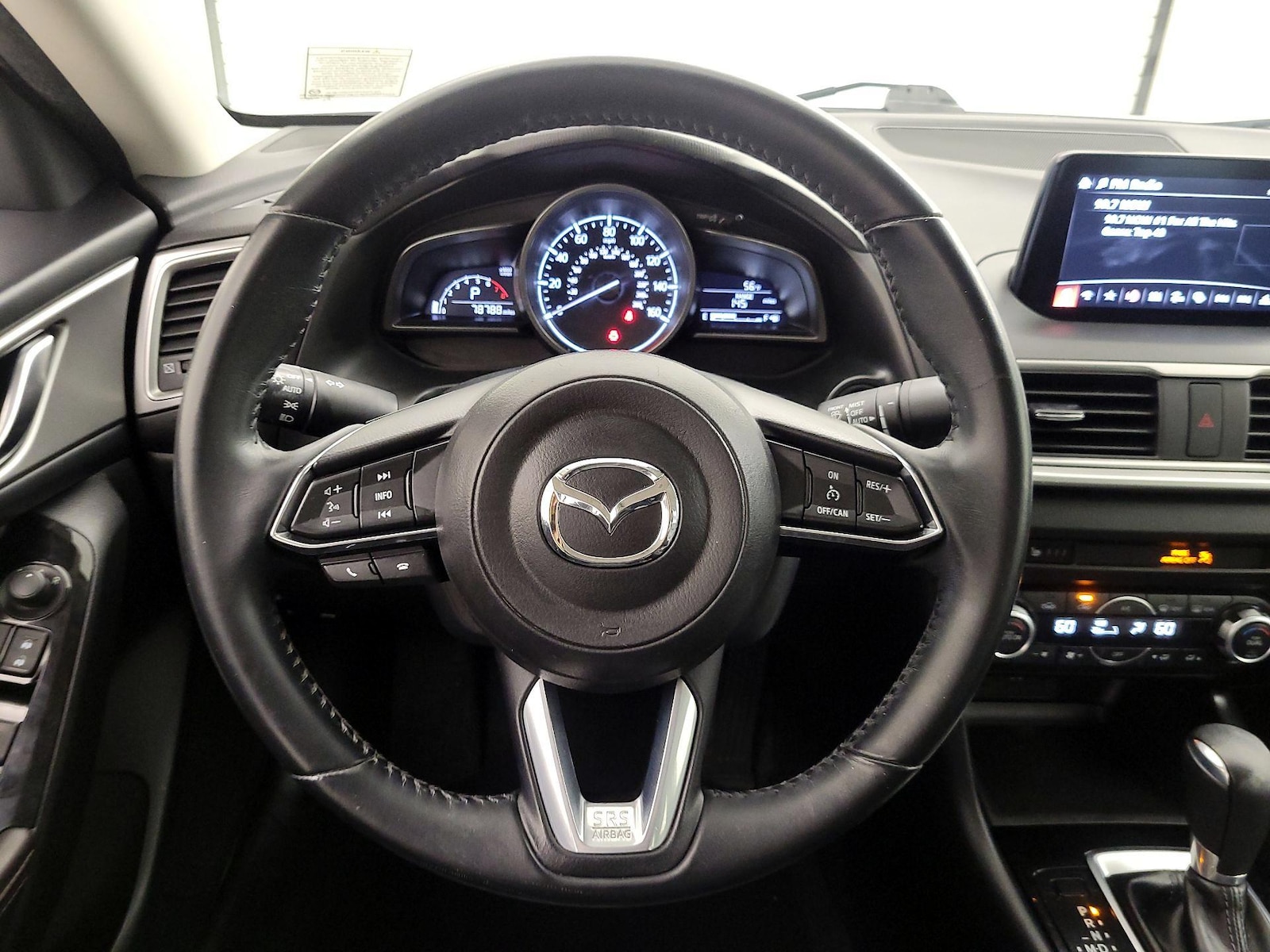 2018 Mazda Mazda3 Touring - Photo 11