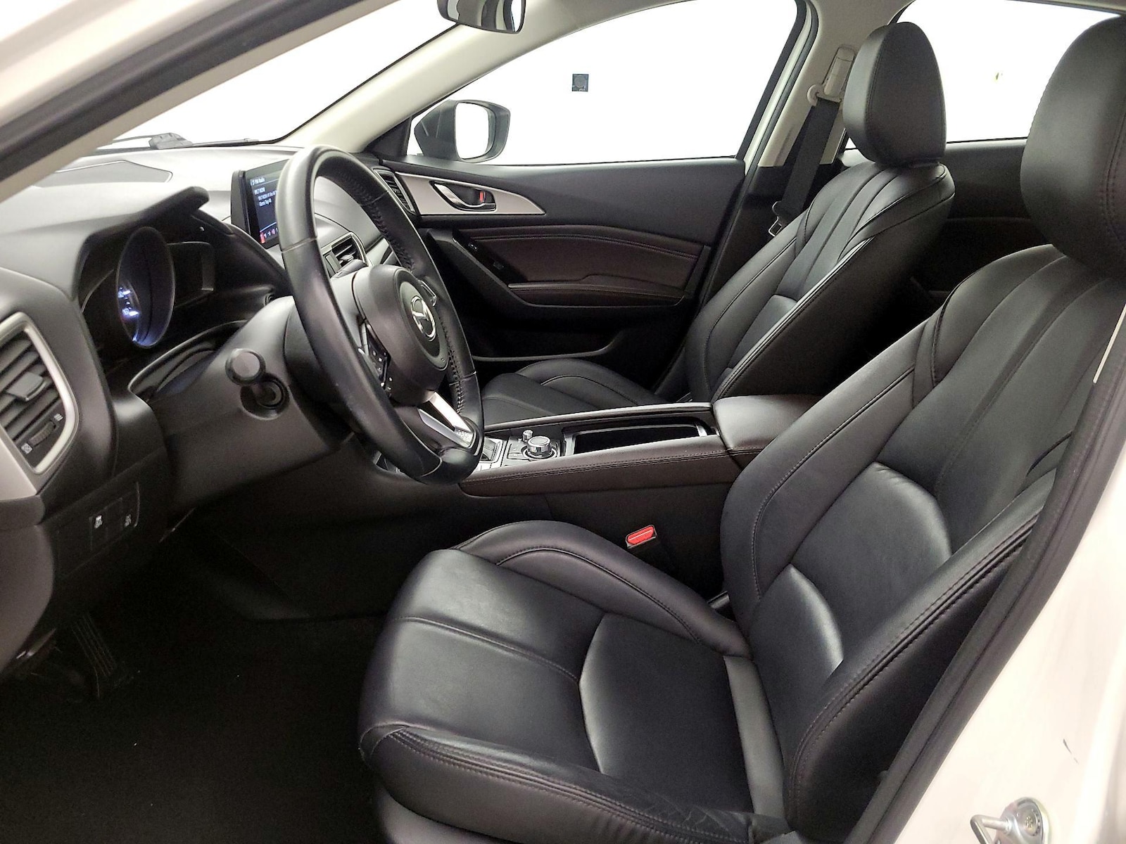 2018 Mazda Mazda3 Touring - Photo 12