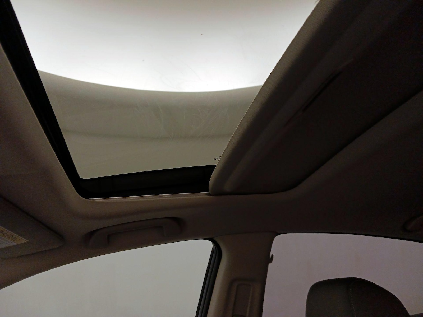 Sunroof(s) & Overhead Airbags