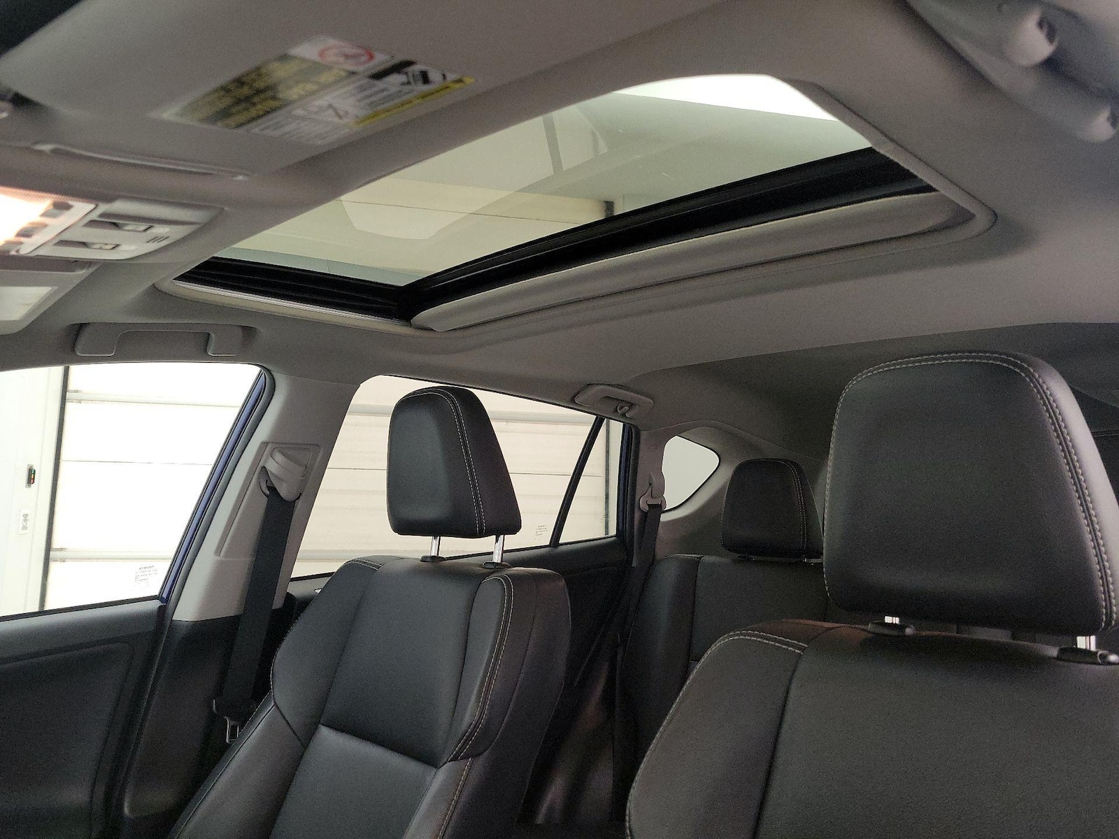 2015 Toyota RAV4 Limited - Photo 20