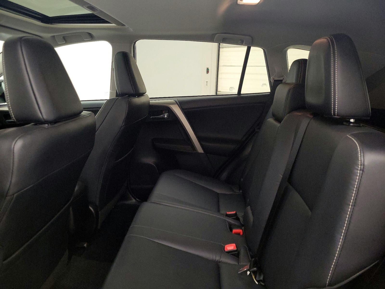 2015 Toyota RAV4 Limited - Photo 21