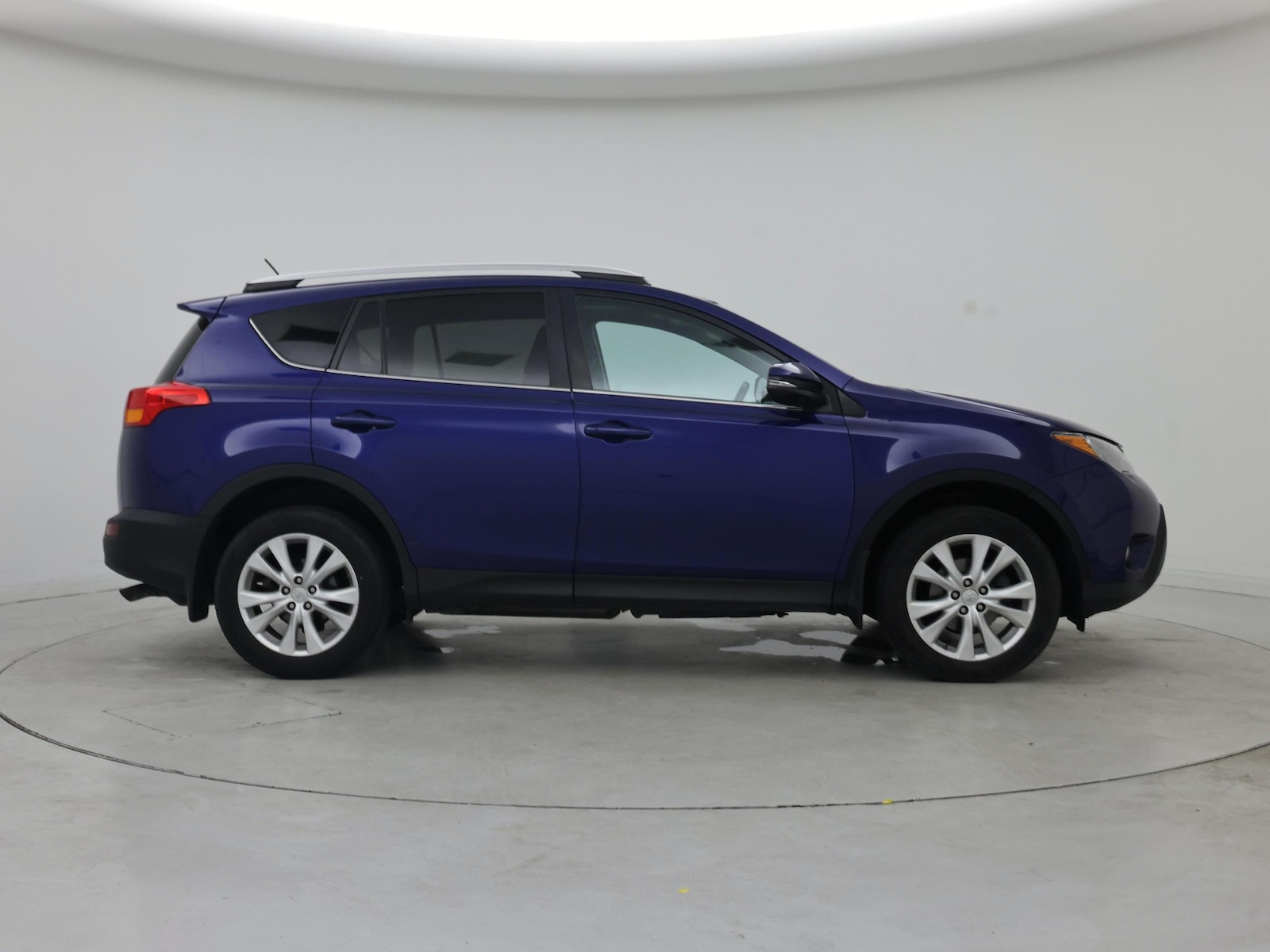 2015 Toyota RAV4 Limited - Photo 8