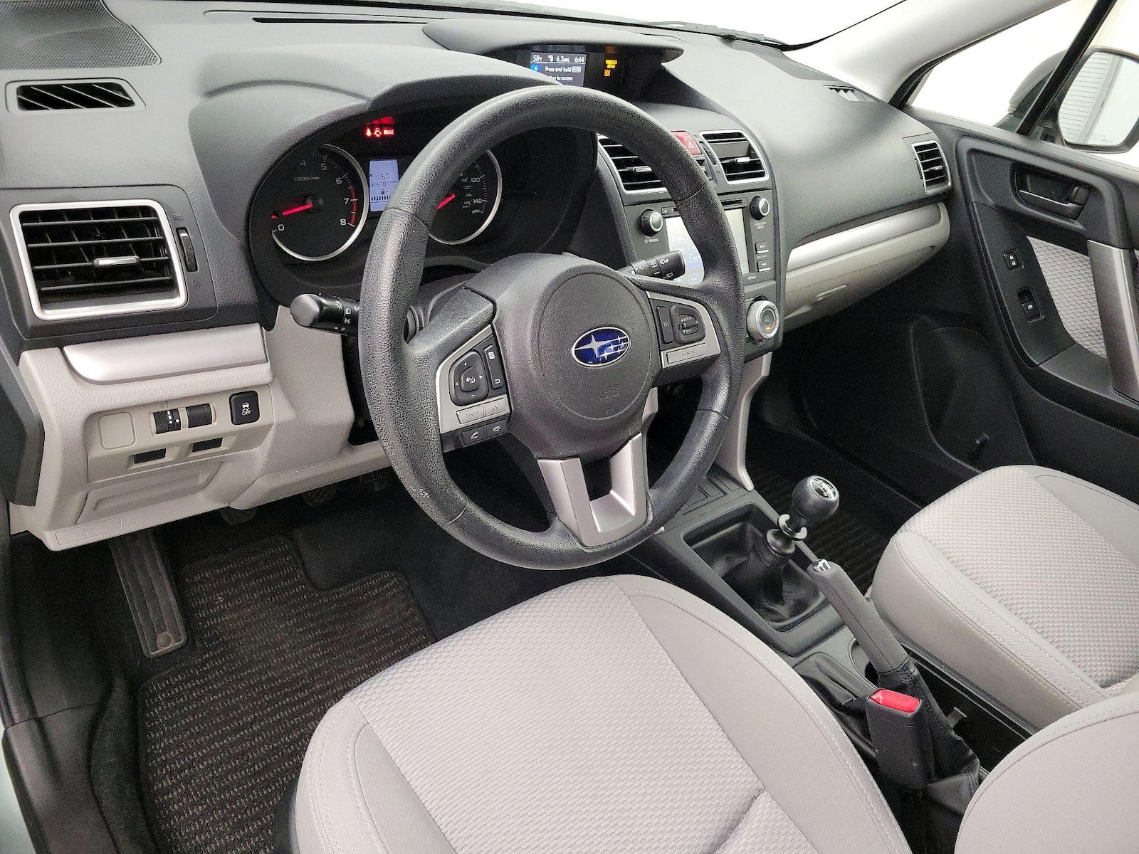 2018 Subaru Forester Base - Photo 10