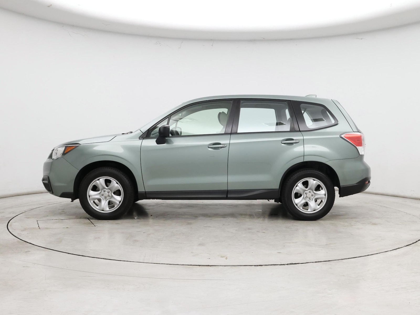 2018 Subaru Forester Base - Photo 4