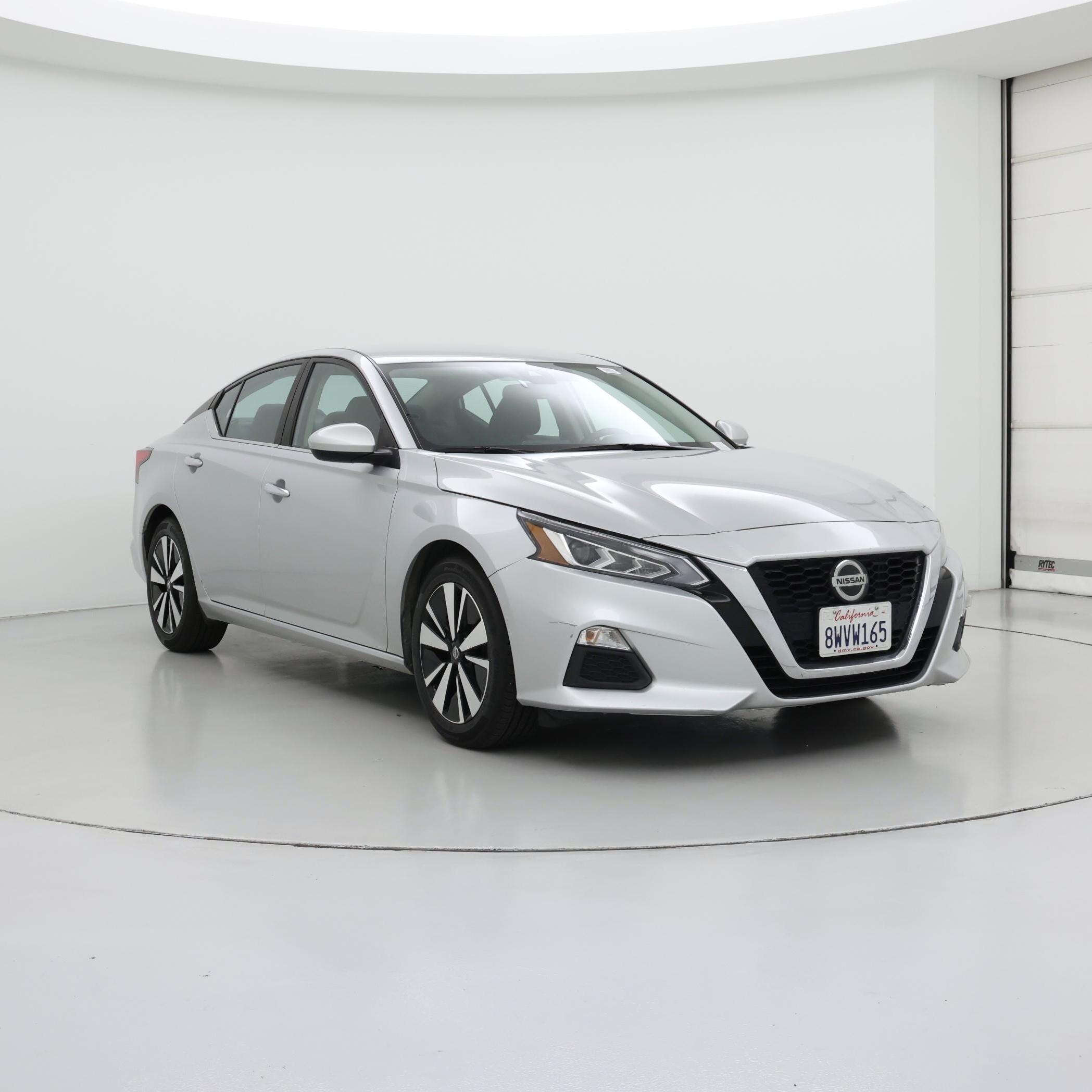 Silver 2021 Nissan Altima Sedan Front-Wheel Drive Automatic