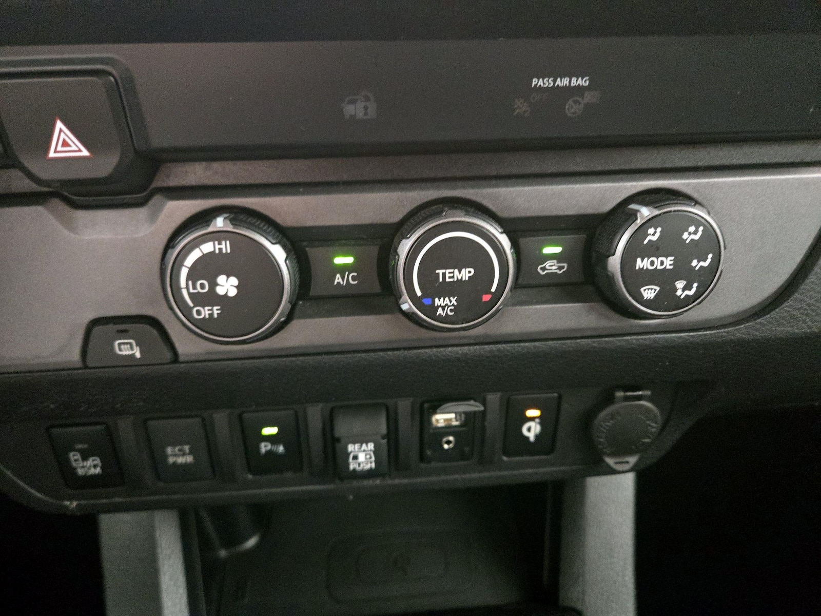 2019 Toyota Tacoma TRD Sport - Photo 17