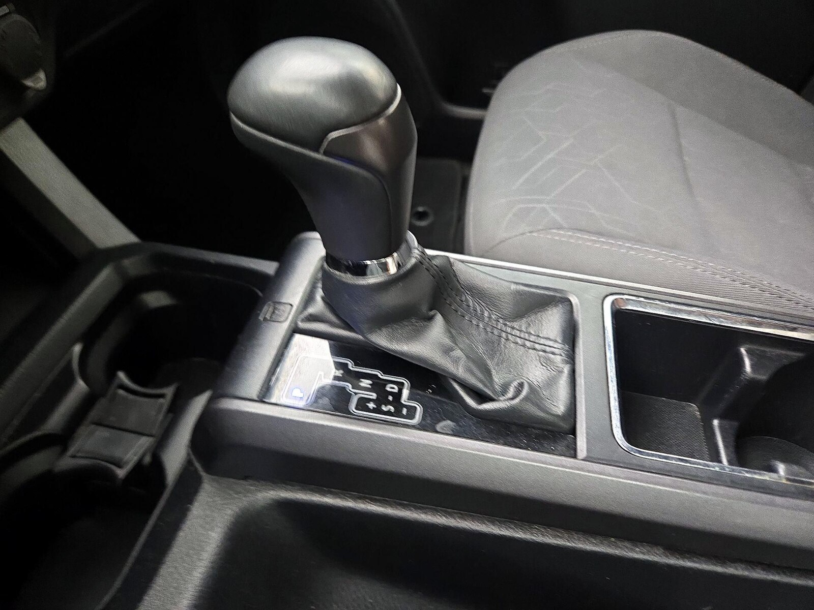 2019 Toyota Tacoma TRD Sport - Photo 18
