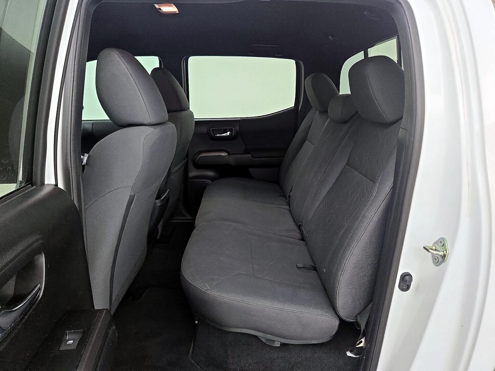 2019 Toyota Tacoma TRD Sport - Photo 20