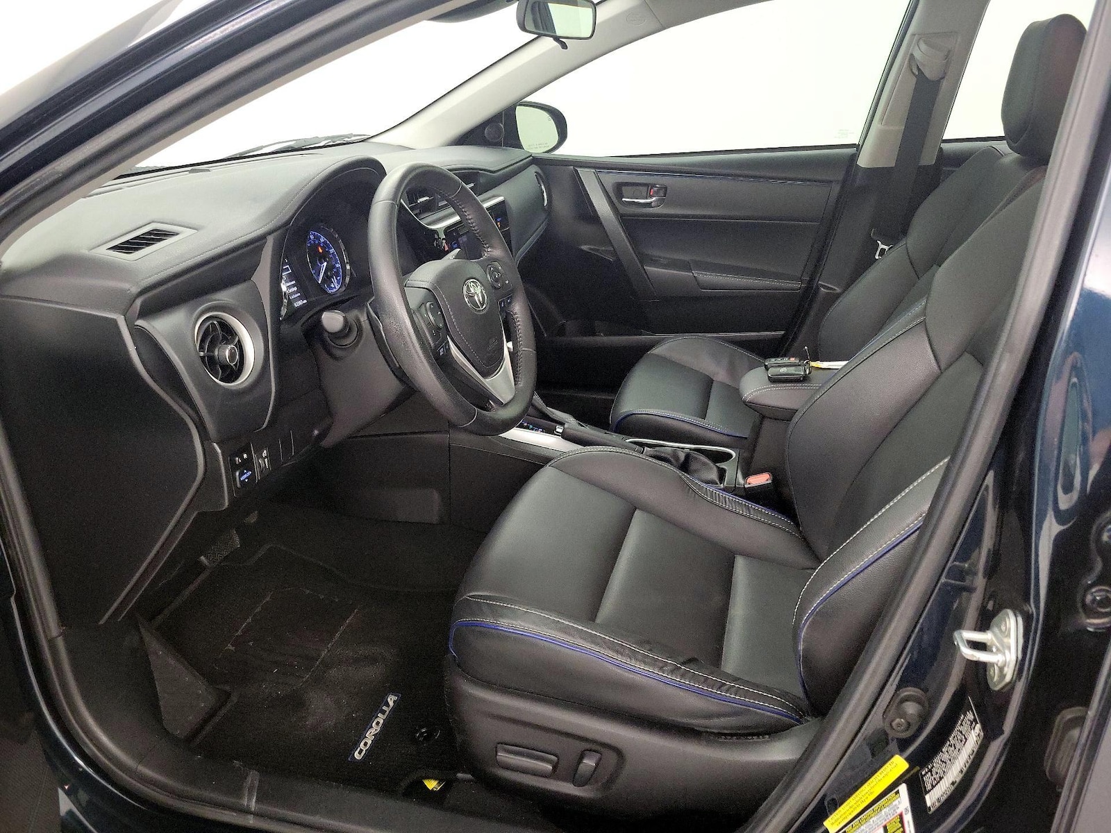 2019 Toyota Corolla XSE - Photo 12