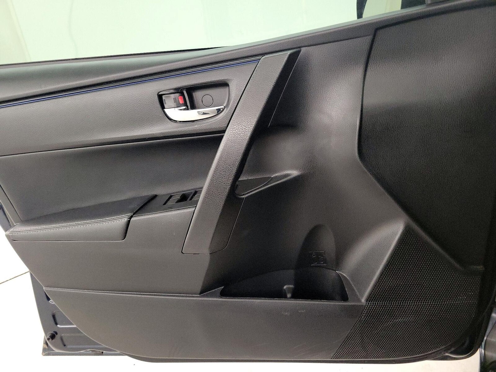 2019 Toyota Corolla XSE - Photo 13